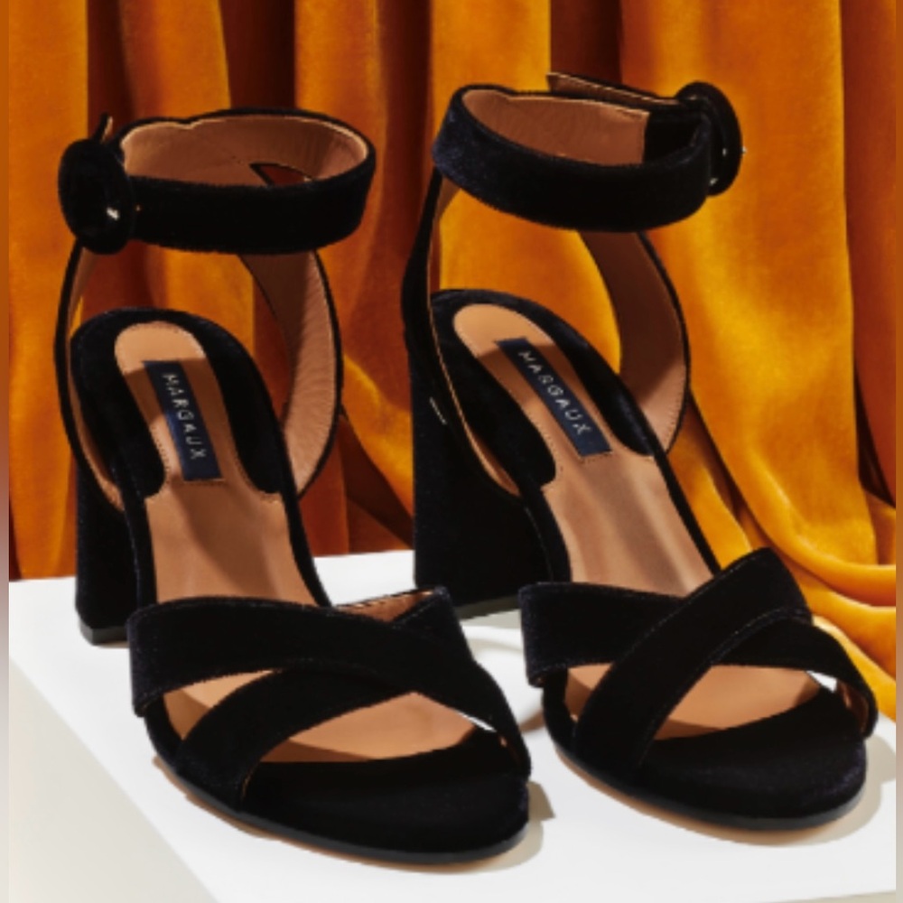 Margaux The Uptown City Sandal Luxe Black Suede 38 - 8